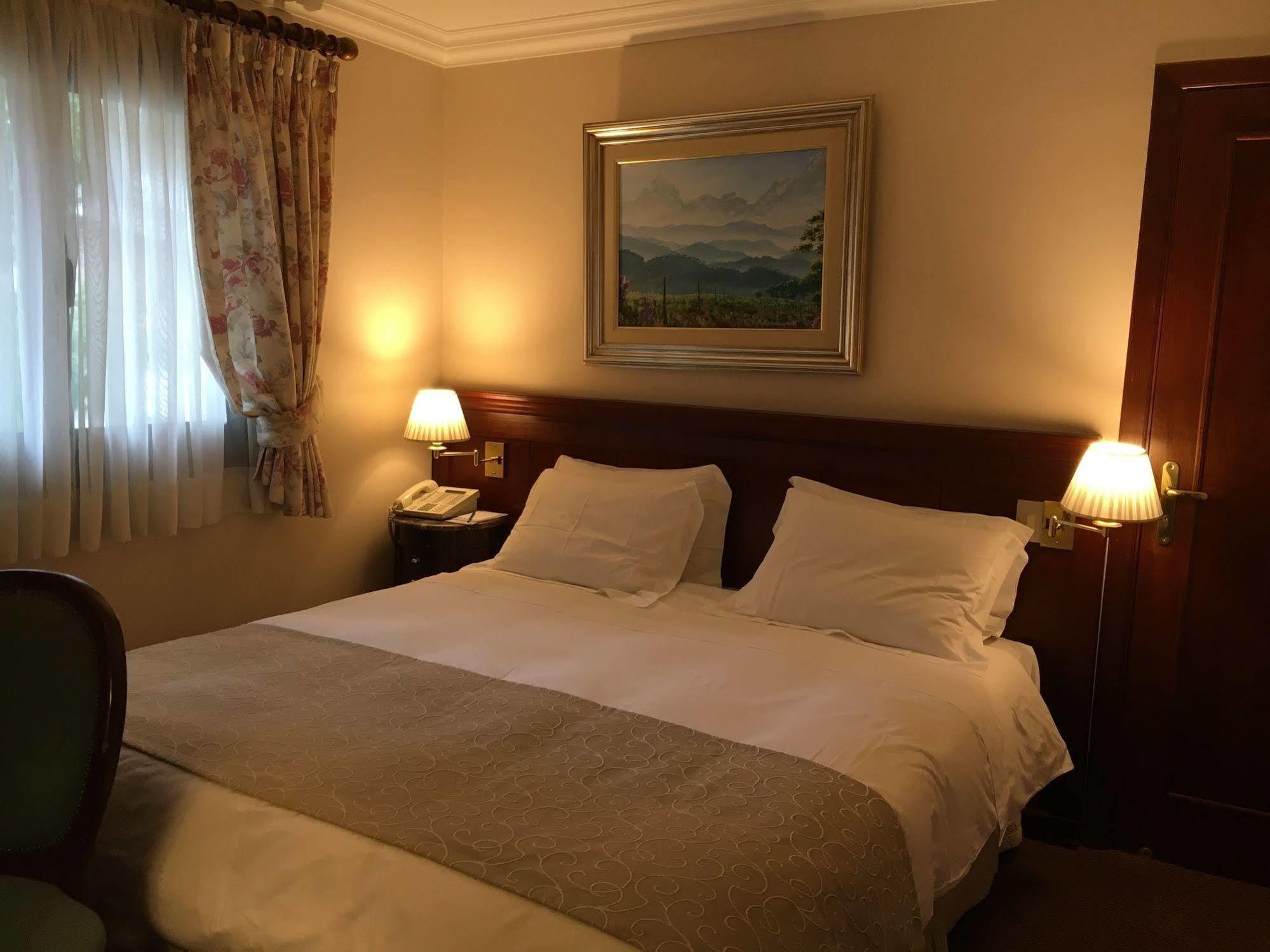 Hotel Frontenac Campos do Jordao Exterior photo